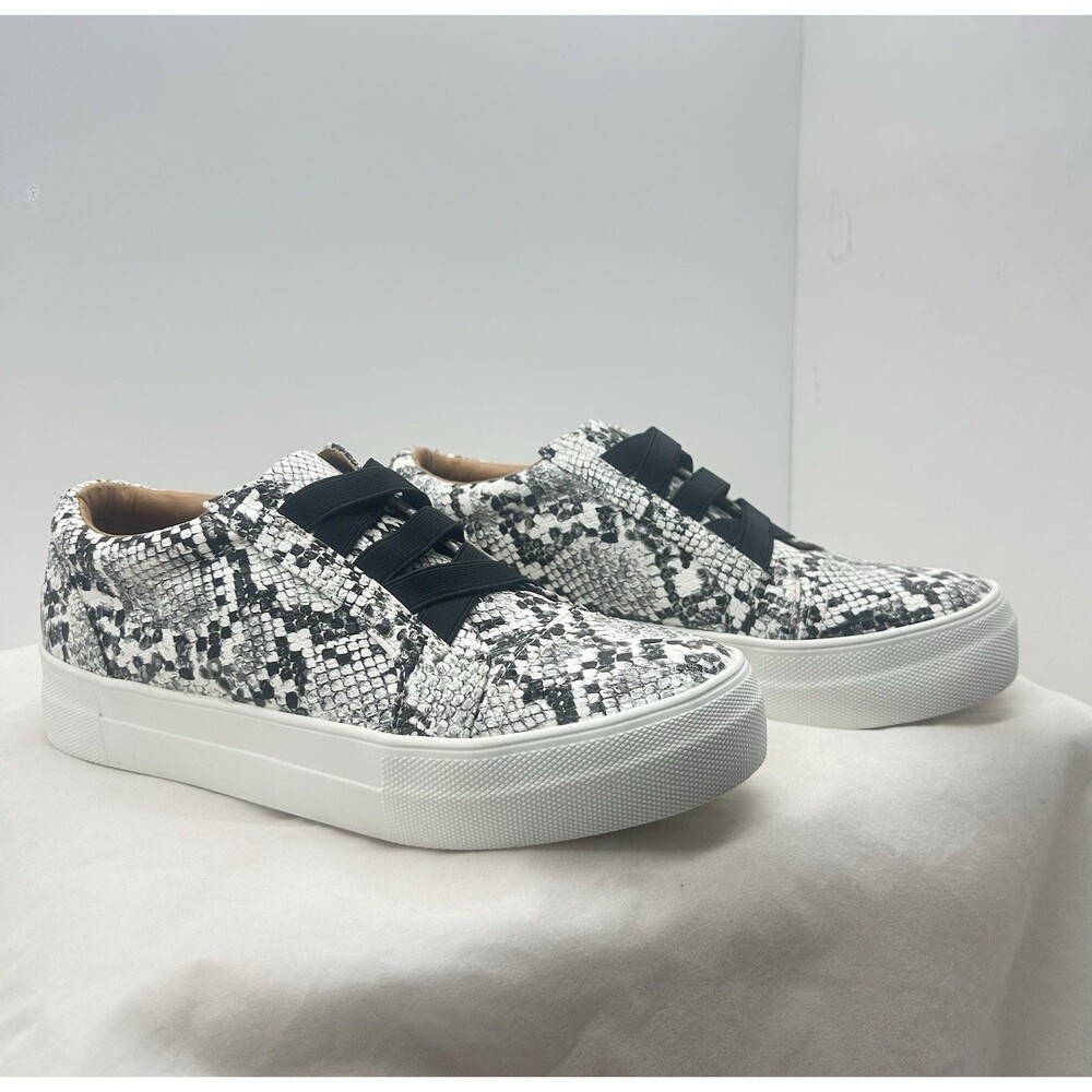 Report Womens 6.5 Slip On Black White Faux Snakeskin Rowdy Tennie Shoe